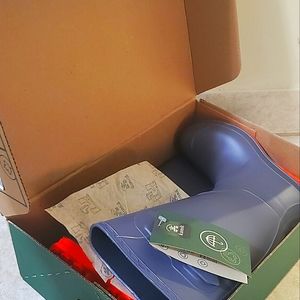 Kamik size 6 "Olivia" boots